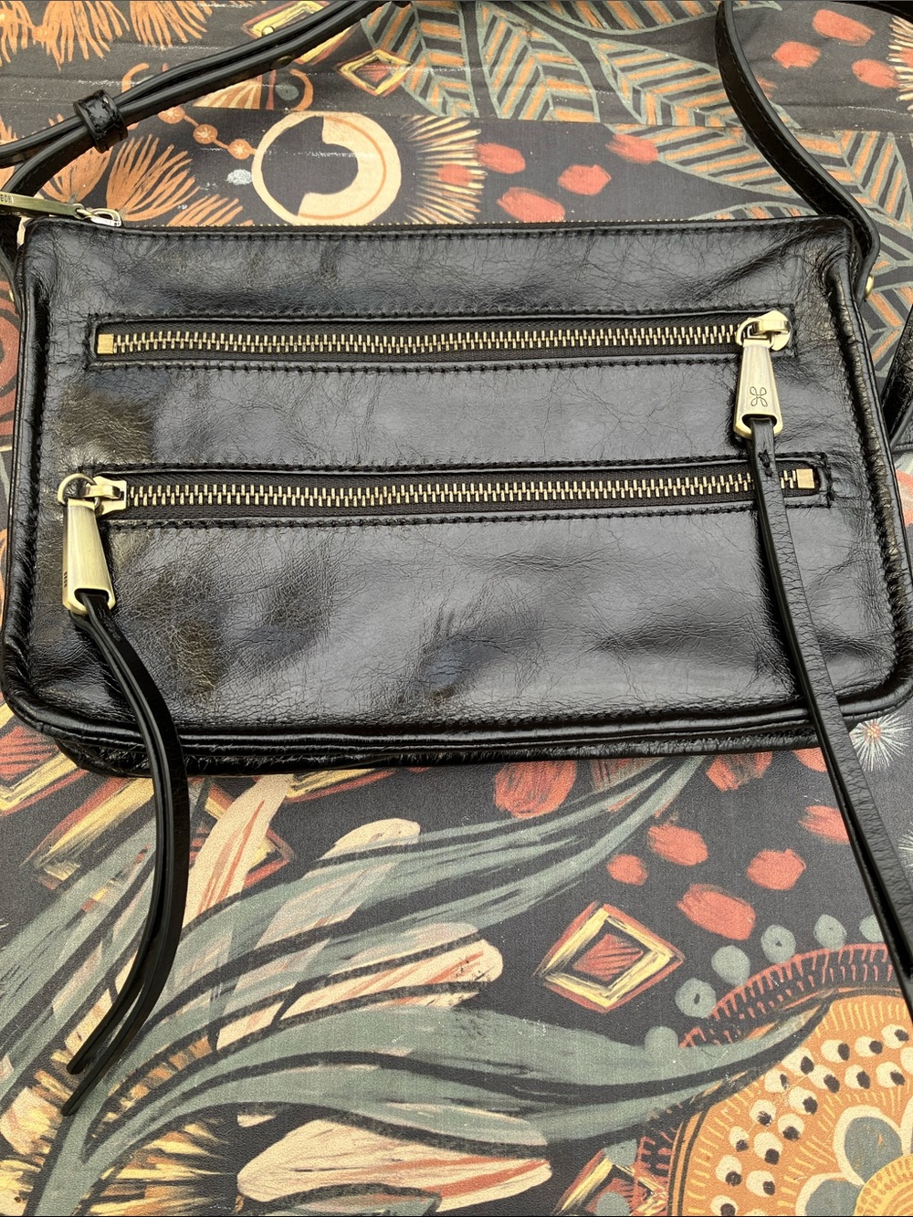 NWOT Hobo International Black Glazed Crinkle Leather MARA Crossbody Bag